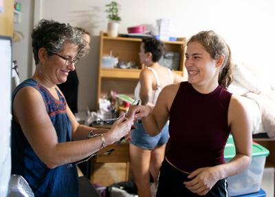 Mother and daughter move into a dorm